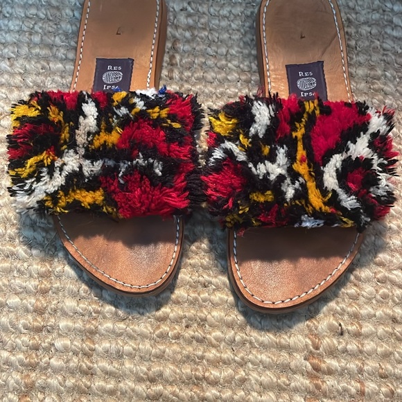 Res Ipsa Rug Sandals - Picture 3 of 5